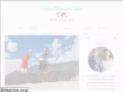 Sites similar to simplynomadiclife.com