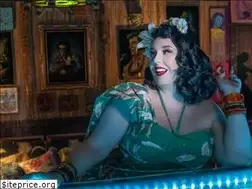 Sites similar to sneaky-tiki.com