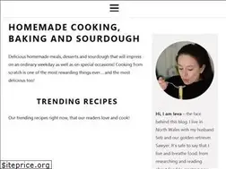 Sites similar to somebodyfeedseb.com