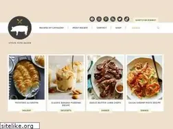 Sites similar to spoonforkbacon.com
