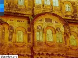 Sites similar to suvratkotia.com