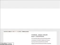 Sites similar to thecoventgardenacademyofflowers.com