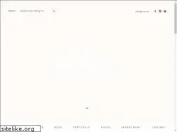 Sites similar to thedelauras.com