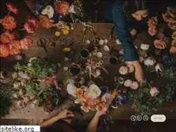Sites similar to thefarmersdaughterflowers.com