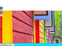 Sites similar to thetravelingblondie.com