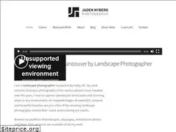 Sites similar to travelingmoments.com