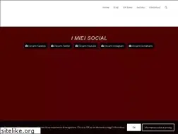 Sites similar to unfotografoinprimafila.it