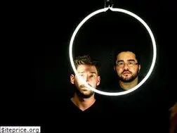 Sites similar to venturestill.com