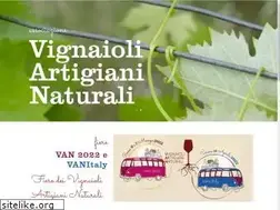 Sites similar to vignaioliartigianinaturali.it