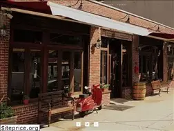 Sites similar to vitevinosteria.com