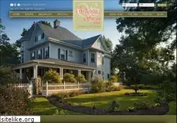 Sites similar to whistlingswaninn.com