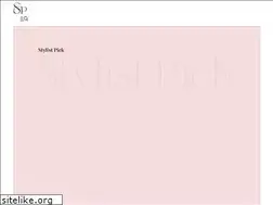 Sites similar to winniethefashionista.com