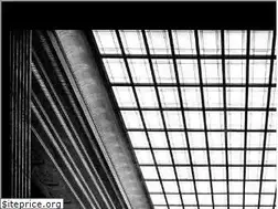 Sites similar to wwiidaggers.com
