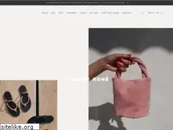 Sites similar to yvonnekone.com